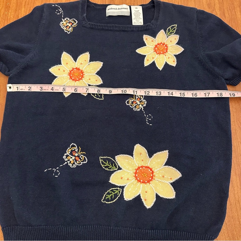 Vintage Sweater Small Petite Embroidered Cottagecore Sunflower 90s Grannycore - Picture 2 of 5